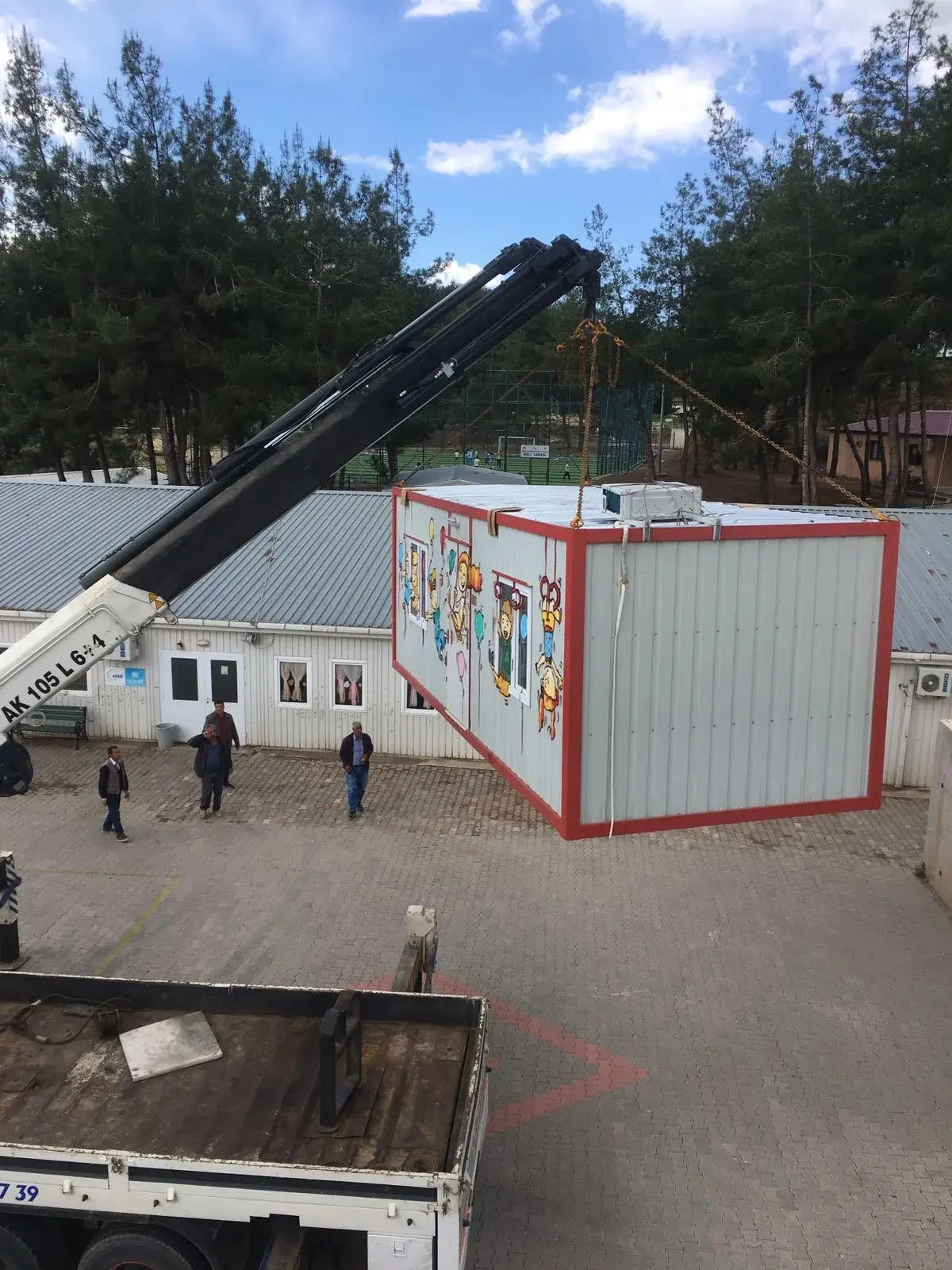 Sınırları Aşan Bir Sevgi Köprüsü: Çocuklar Gülsün Diye - Gallery 9