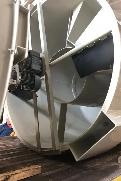 Manufacturing of Polypropylene (PP) Mixing Tanks - Gallery 24