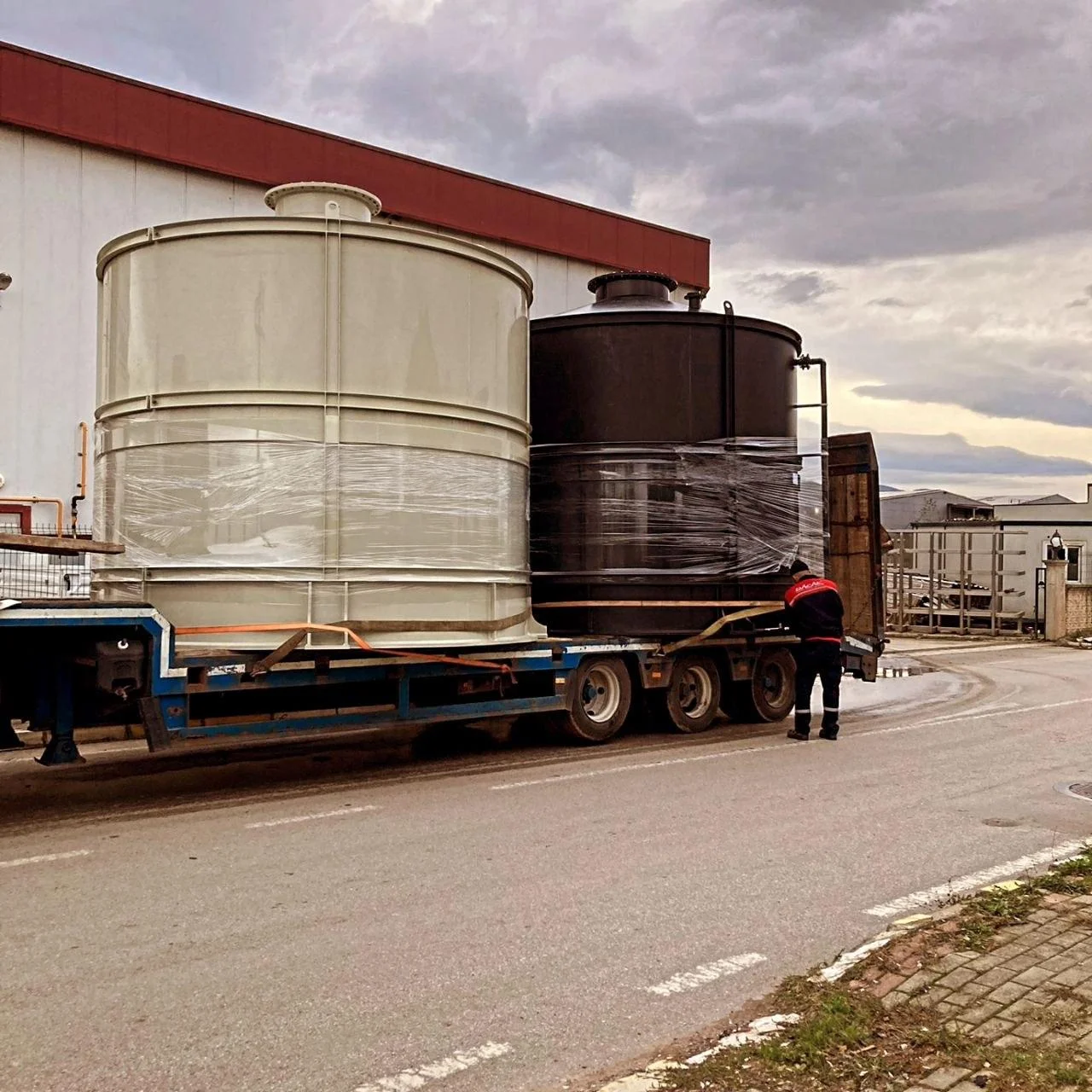 Polietilen (HDPE) Tank İmalatı - Gallery 21